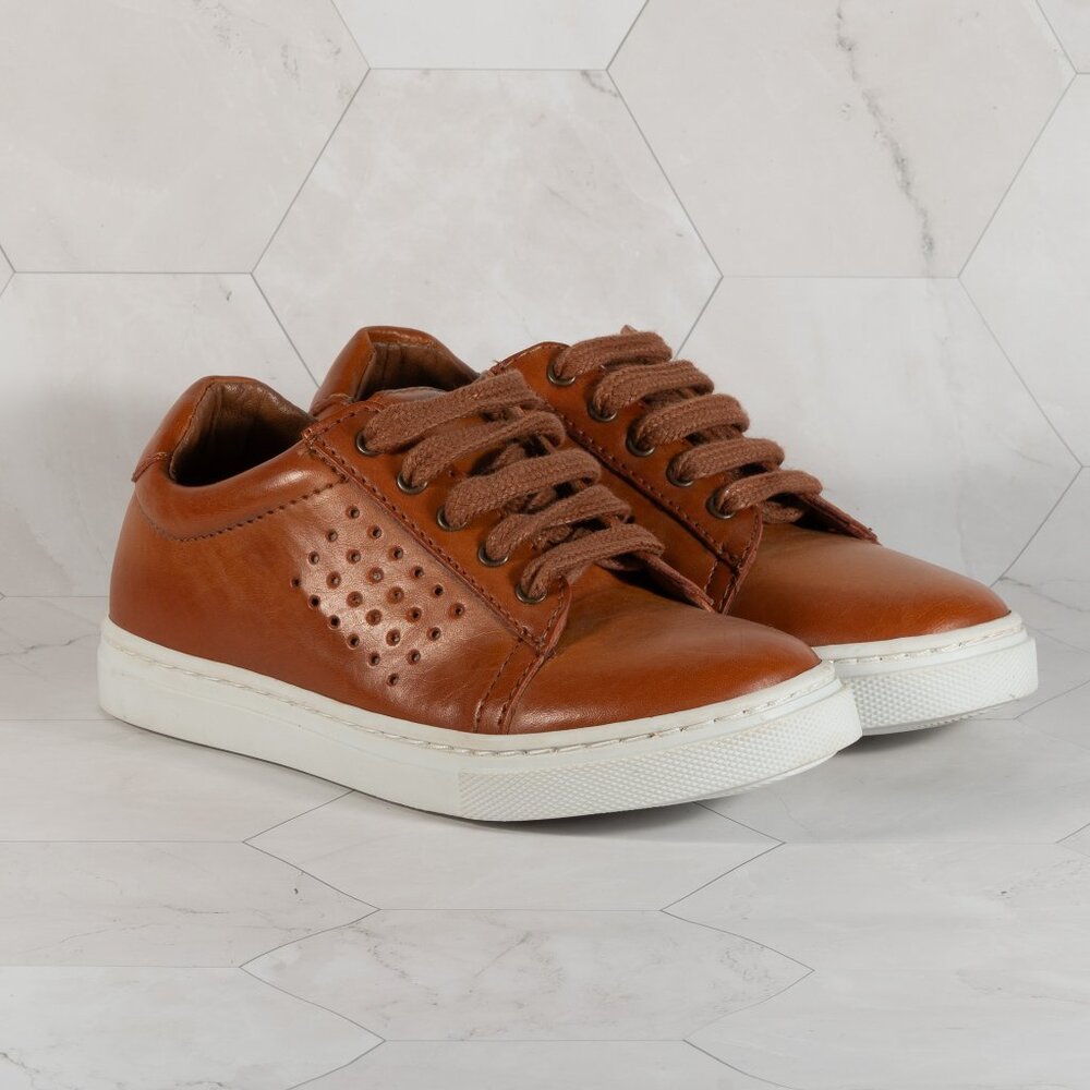 Vince Camuto Cowon Cognac Cow Analine Brown Leather Court Sneaker Boys 11.5
